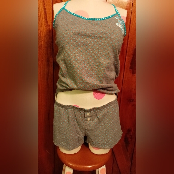 ⭐Roxy pajama set⭐(bundle (2) listings with a ⭐ for $15) - Picture 3 of 9